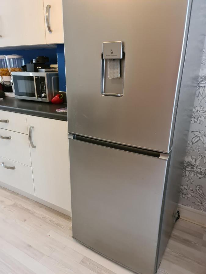 King En-Suite Close To The A30 Кембърн Екстериор снимка
